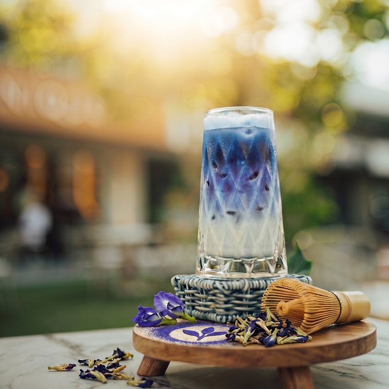 ICED BLUE MATCHA LATTE